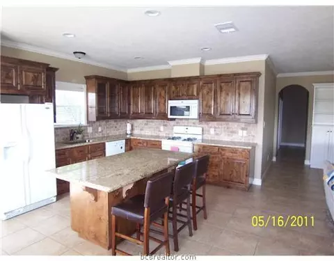 2904 Alba, Bryan, TX 77808 photo 5