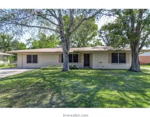 601 Esther, Bryan, TX 77802 photo 1