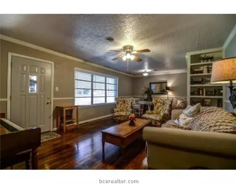 601 Esther, Bryan, TX 77802 photo 7