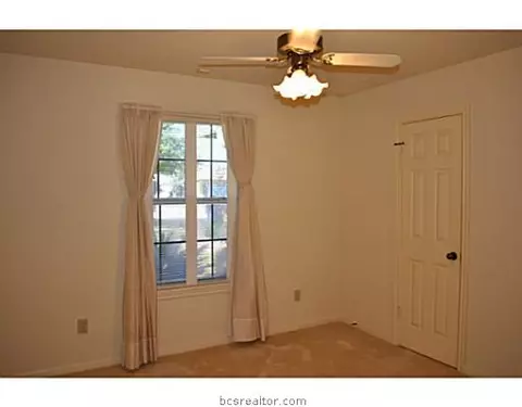 3805 Chaucer Ct, Bryan, TX 77802 photo 12
