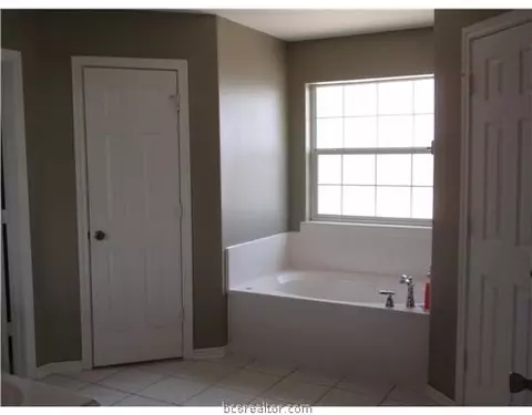 4012 Austins, Bryan, TX 77808 photo 11