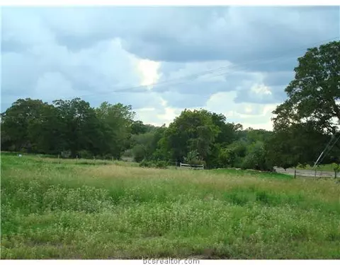 7424 Hidden, Bryan, TX 77808 photo 2