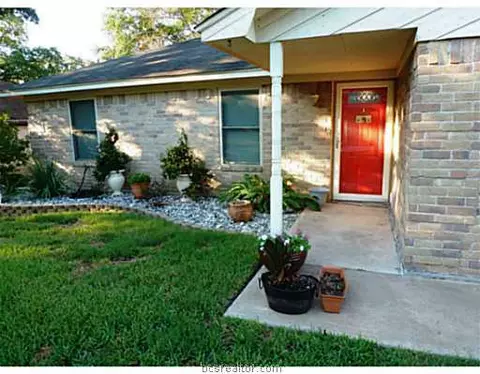 2119 Pantera Dr, Bryan, TX 77807 photo 2