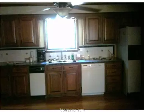 4948 Burt Rd, Bryan, TX 77807 photo 4