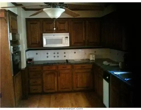 4948 Burt Rd, Bryan, TX 77807 photo 3