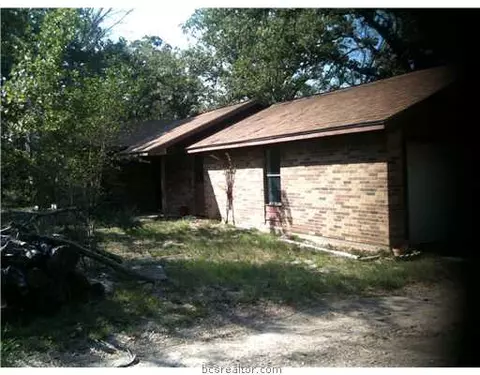 4948 Burt Rd, Bryan, TX 77807 photo 2