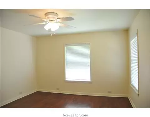 311 Brookside Dr, Bryan, TX 77801 photo 13