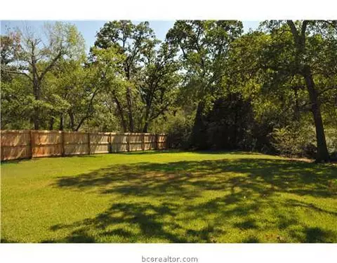 311 Brookside Dr, Bryan, TX 77801 photo 17