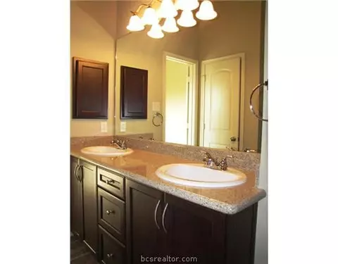 2024 Positano, Bryan, TX 77808 photo 8