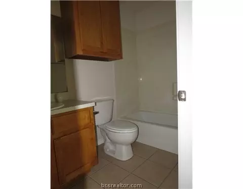 440-442 Freeman Ave, Bryan, TX 77803 photo 8