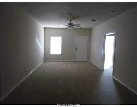 440-442 Freeman Ave, Bryan, TX 77803 photo 3