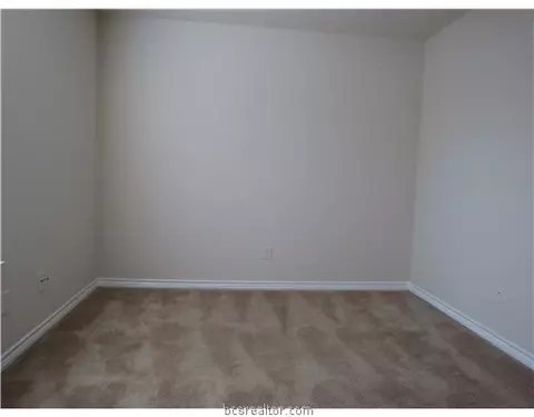 440-442 Freeman Ave, Bryan, TX 77803 photo 9