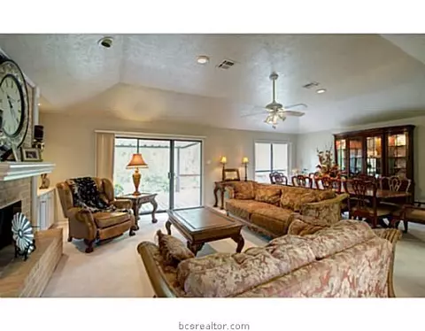 700 Chevy Chase, Bryan, TX 77802 photo 6