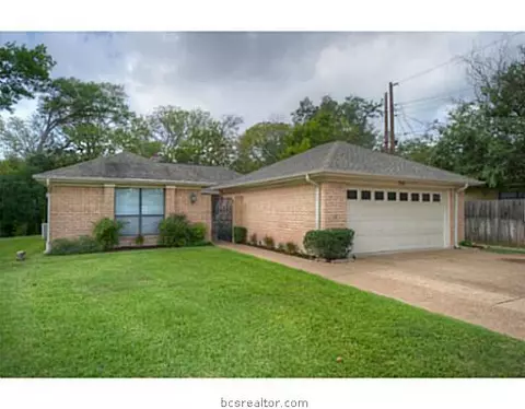 700 Chevy Chase, Bryan, TX 77802 photo 2