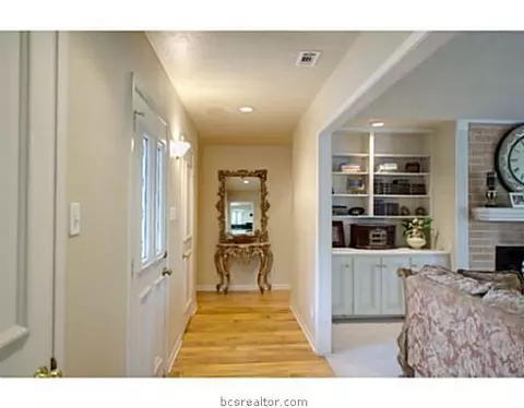 700 Chevy Chase, Bryan, TX 77802 photo 5