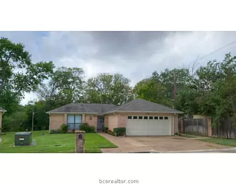 700 Chevy Chase, Bryan, TX 77802 photo 1