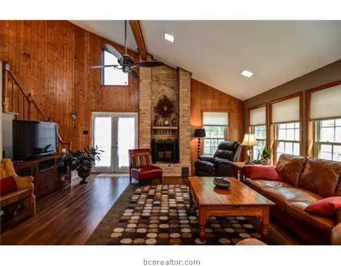 2908 Broadmoor Dr, Bryan, TX 77802 photo 4