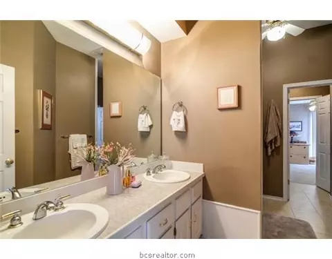 2908 Broadmoor Dr, Bryan, TX 77802 photo 15