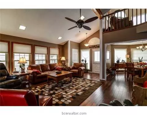 2908 Broadmoor Dr, Bryan, TX 77802 photo 5