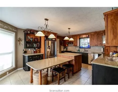 2908 Broadmoor Dr, Bryan, TX 77802 photo 8