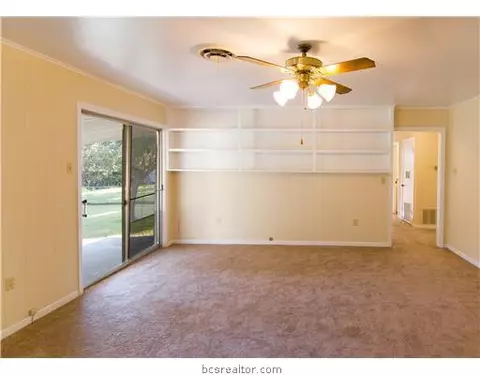 1109 Esther Blvd, Bryan, TX 77802 photo 8
