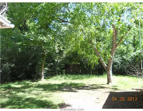 1110 E 25th St, Bryan, TX 77803 photo 5