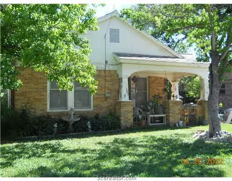 1110 E 25th St, Bryan, TX 77803 photo 1