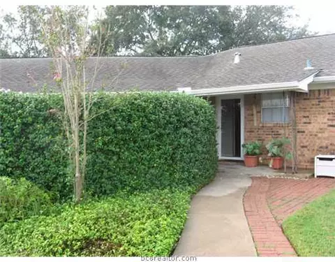 4002 Stillmeadow Dr, Bryan, TX 77802 photo 2