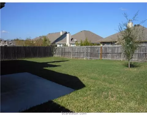 1704 Summerwood, Bryan, TX 77802 photo 6