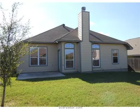 1704 Summerwood, Bryan, TX 77802 photo 4