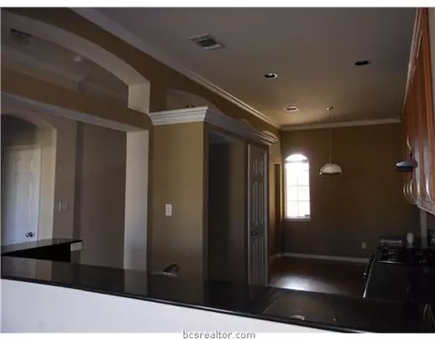 1704 Summerwood, Bryan, TX 77802 photo 11