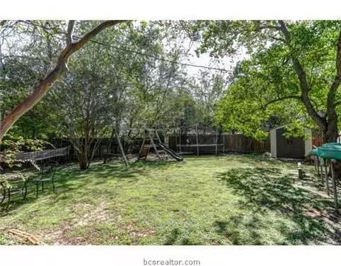 313 Laurel St, Bryan, TX 77801 photo 9