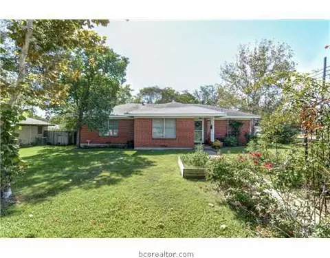 313 Laurel St, Bryan, TX 77801 photo 1