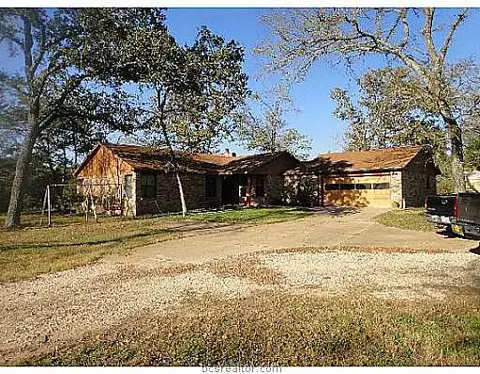 4920 Burt Rd, Bryan, TX 77807 photo 9