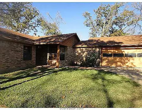 4920 Burt Rd, Bryan, TX 77807 photo 1