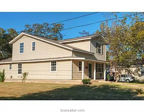 200 Davis St, Bryan, TX 77801 photo 2