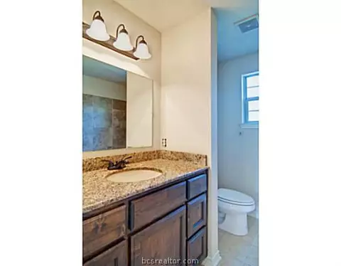 200 Davis St, Bryan, TX 77801 photo 7