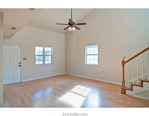 200 Davis St, Bryan, TX 77801 photo 4