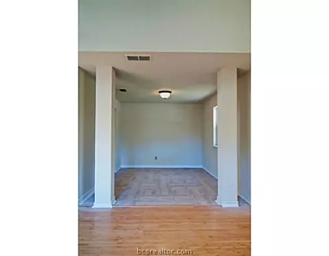 200 Davis St, Bryan, TX 77801 photo 10