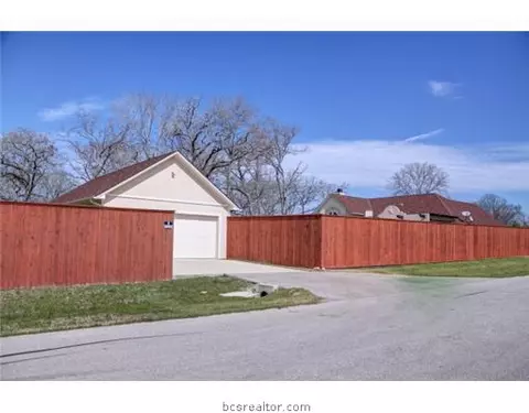 7732 Hidden, Bryan, TX 77808 photo 15