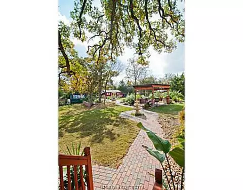 3702 Williams Trace Dr, Bryan, TX 77808 photo 25