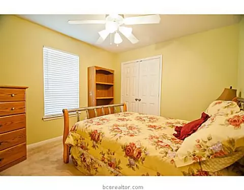 3702 Williams Trace Dr, Bryan, TX 77808 photo 6