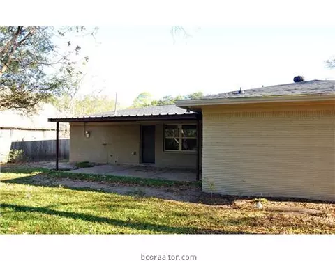 1928 Wayside Dr, Bryan, TX 77802 photo 10