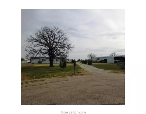4868 Sagebrush Dr, Bryan, TX 77808 photo 2