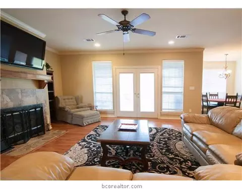 5715 Easterling, Bryan, TX 77808 photo 7