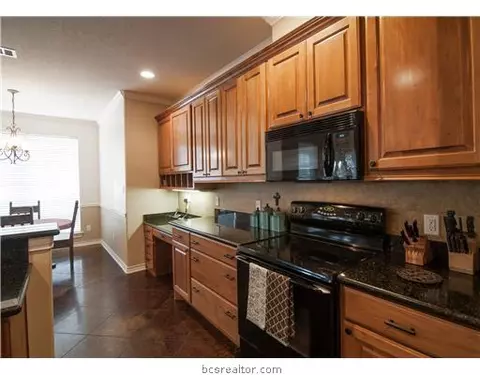5715 Easterling, Bryan, TX 77808 photo 10