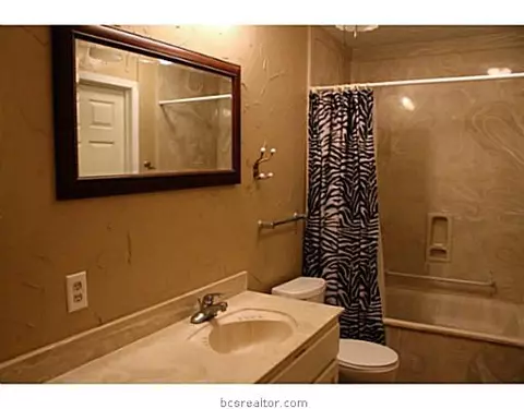 900 Jane Ln, Bryan, TX 77802 photo 11