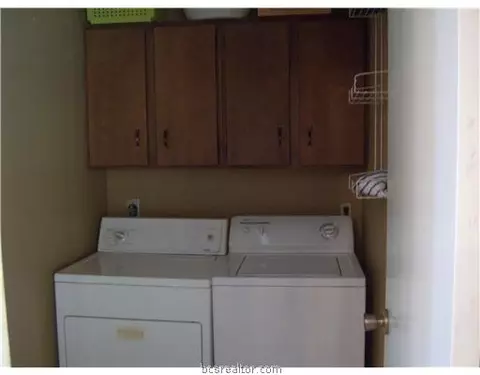 900 Jane Ln, Bryan, TX 77802 photo 8