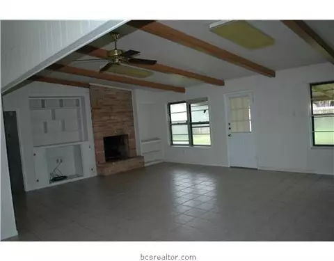 307 Borderbrook, Bryan, TX 77802 photo 2