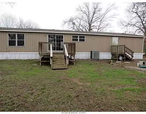 2106 Cedar Bend Cir, Bryan, TX 77807 photo 2